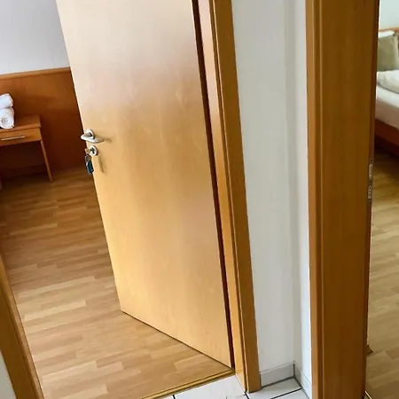Am - Gaestezimmer דירה Walsheim